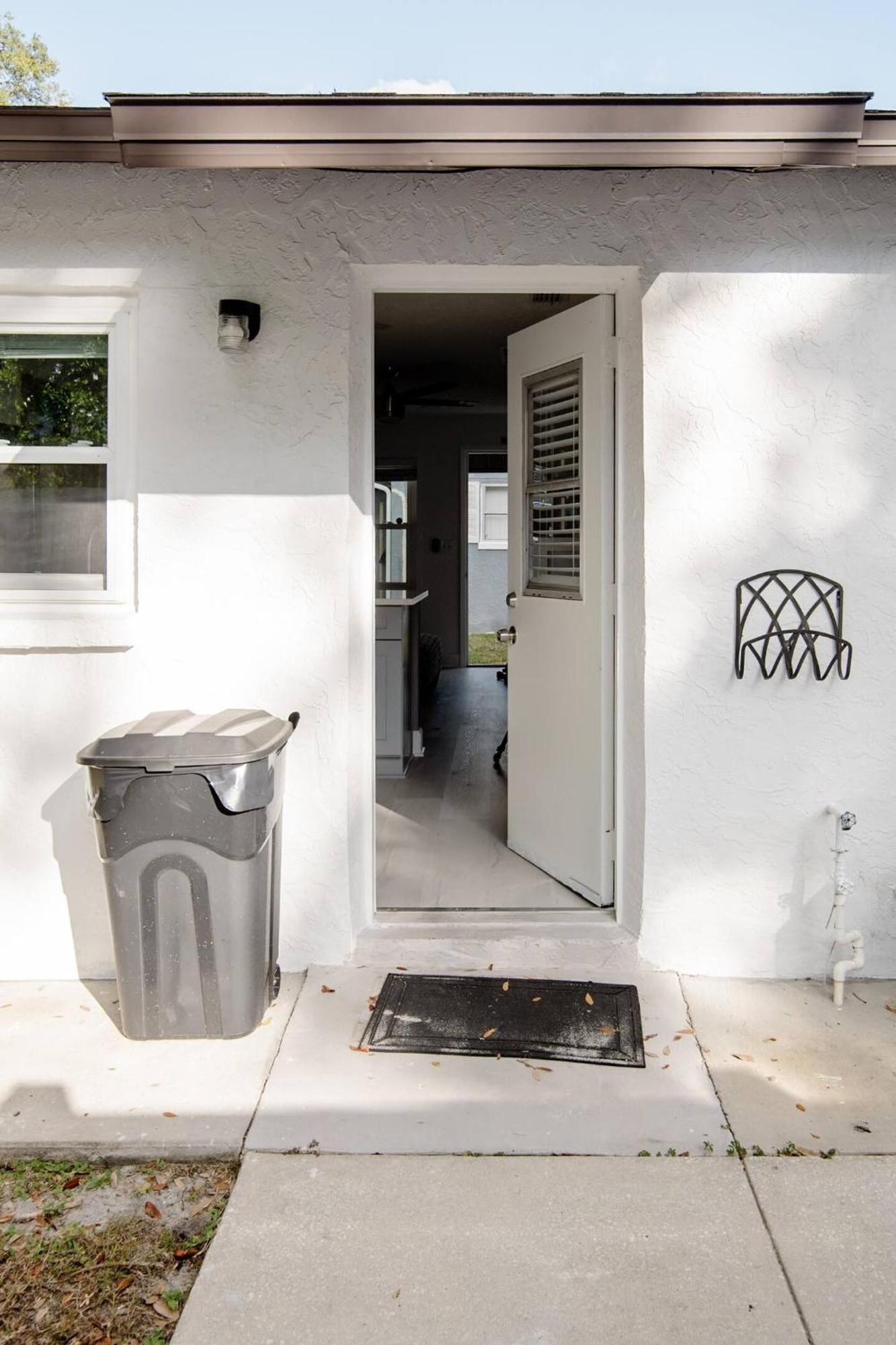 Walk Everywhere! 1-Bedroom Gem In Downtown Hub นิวพอร์ตริชชีย์ ภายนอก รูปภาพ